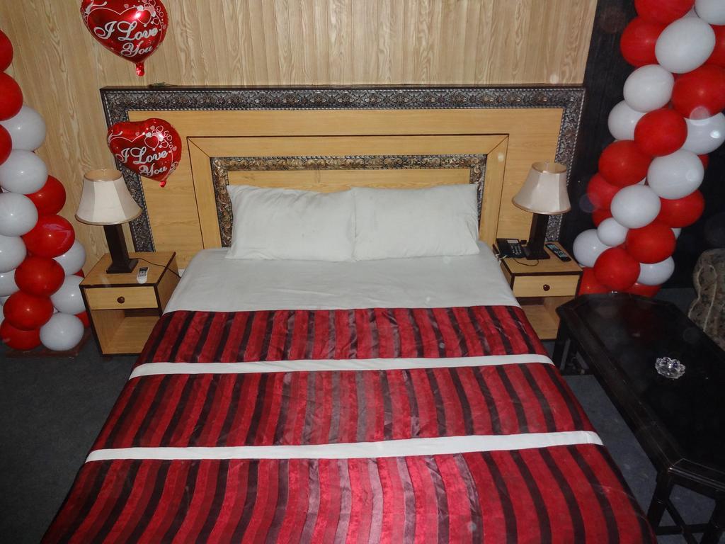 لاهور Safari Hotel Upper Mall الغرفة الصورة